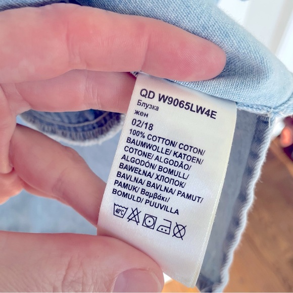 EUC Wrangler shift shirt dress / soft light wash denim / size medium - Picture 5 of 7